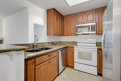  510 Camino De La Reina #135, San Diego, CA 92108 - Photo 4