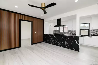 244 26th St, San Diego, CA 92102 - Photo 2