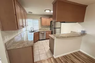 2035 Shadytree Ln, Encinitas, CA 92024 - Photo 8