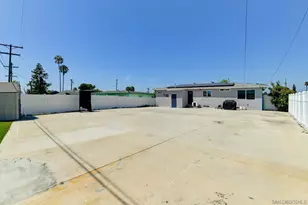 5567 Las Alturas, San Diego, CA 92114 - Photo 22