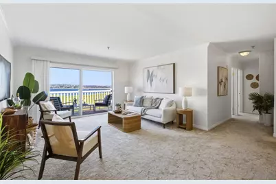  4015 Crown Point Dr #P6, San Diego, CA 92109 - Photo 2