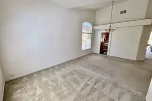 653 Cantara Ln, Vista, CA 92081 - Photo 4