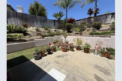  653 Cantara Ln, Vista, CA 92081 - Photo 32