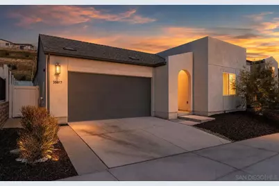  35617 Blue Bretton Dr, Fallbrook, CA 92028 - Photo 2