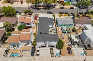 1953 Emerald St, San Diego, CA 92109 - Photo 32