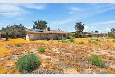  12787 Pocono Rd, Apple Valley, CA 92308 - Photo 24