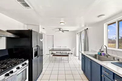  12787 Pocono Rd, Apple Valley, CA 92308 - Photo 10