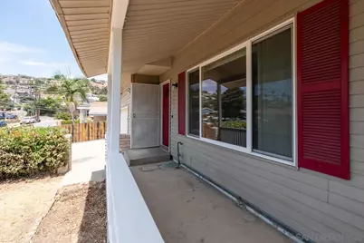  923 La Presa, Spring Valley, CA 91977 - Photo 2