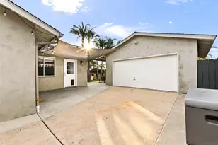 4982 Mt Casas Dr, San Diego, CA 92117 - Photo 4