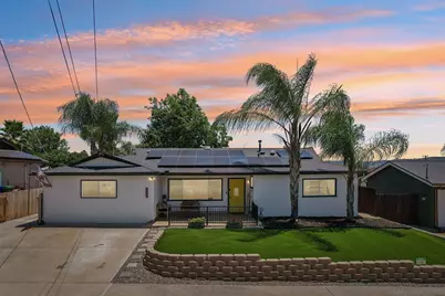  9239 Bellagio Rd, Santee, CA 92071 - Photo 4