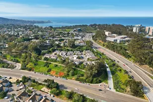 8963 Caminito Fresco, La Jolla, CA 92037 - Photo 50