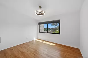 8963 Caminito Fresco, La Jolla, CA 92037 - Photo 36