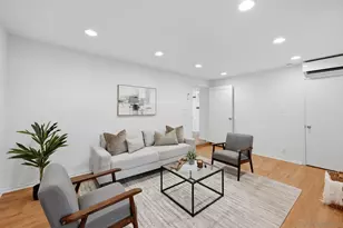 8963 Caminito Fresco, La Jolla, CA 92037 - Photo 22