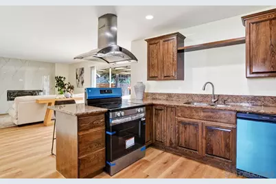  520 La Barca St, Spring Valley, CA 91977 - Photo 12