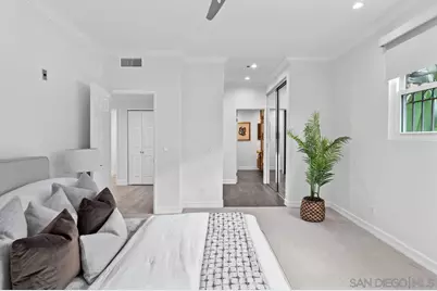  2445 Brant St #412, San Diego, CA 92101 - Photo 2