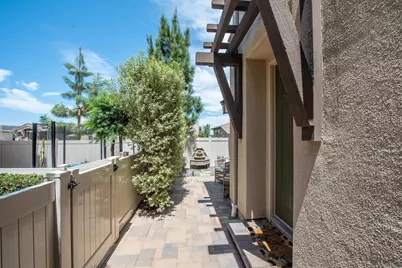  1164 Via Lucero, Oceanside, CA 92056 - Photo 4