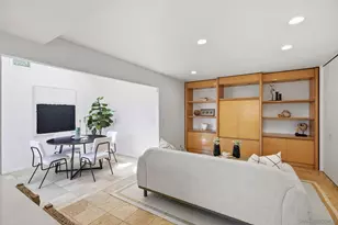 2264 Caminito Castillo, La Jolla, CA 92037 - Photo 14