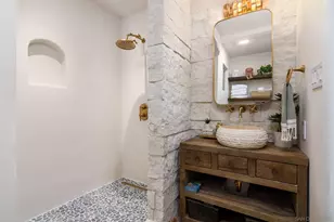 9165 San Juan Pl, La Mesa, CA 91941 - Photo 20