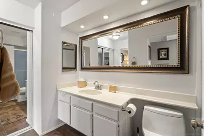  7439 Altiva Place, Carlsbad, CA 92009 - Photo 12
