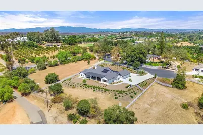  575 Twin Country Lane, Fallbrook, CA 92028 - Photo 42