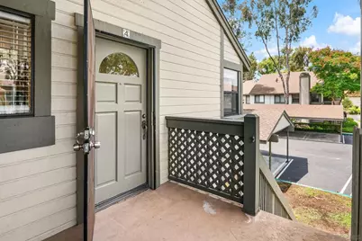  1953 Wellington Ln #4, Vista, CA 92081 - Photo 2