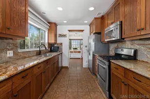 1644 Cerca Blanca Pl, El Cajon, CA 92019 - Photo 18
