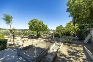 1221 Palomares Ct, Fallbrook, CA 92028 - Photo 24