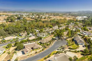 1221 Palomares Ct, Fallbrook, CA 92028 - Photo 32