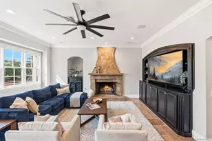 7946 Kathryn Crosby Ct, San Diego, CA 92127 - Photo 10