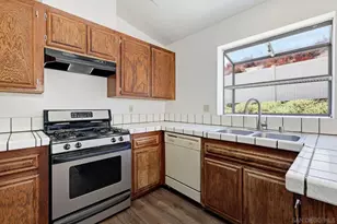 13335 Sneezy Ct, El Cajon, CA 92021 - Photo 16