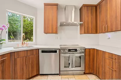  5849 Caminito Del Estio, La Jolla, CA 92037 - Photo 4