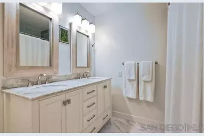  1174 Locust Street, San Diego, CA 92106 - Photo 4