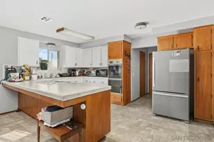 3000 Blackwell Dr, Vista, CA 92084 - Photo 8