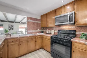 750 Melrose Pl, Vista, CA 92083 - Photo 16
