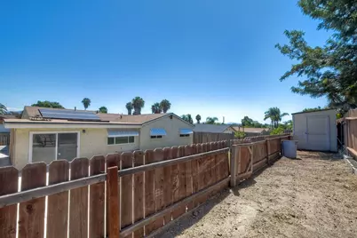  750 Melrose Pl, Vista, CA 92083 - Photo 30