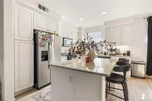 545 N Chardonnay Dr, Covina, CA 91723 - Photo 10