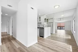 4010 Porte La Paz, San Diego, CA 92122 - Photo 6