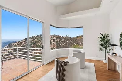  9604 Misty Meadow Lane, Escondido, CA 92026 - Photo 6