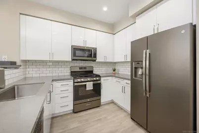  355 N Cleveland St #309, Oceanside, CA 92054 - Photo 18