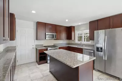  860 Magarian Rd, Fallbrook, CA 92028 - Photo 6