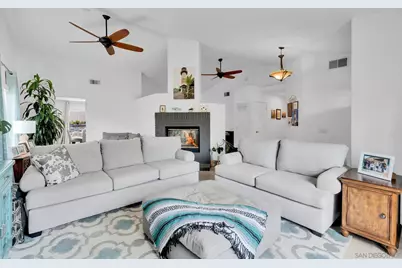  5521 Daybreak Ct, Oceanside, CA 92057 - Photo 8