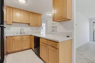 8332 Regents Rd, San Diego, CA 92122 - Photo 4