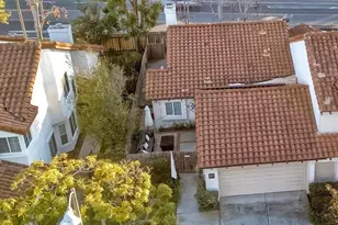 2037 Countrywood Way, Encinitas, CA 92024 - Photo 4