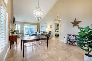 2037 Countrywood Way, Encinitas, CA 92024 - Photo 2