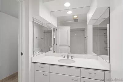  200 Harbor Drive #703, San Diego, CA 92101 - Photo 28