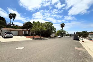 3671 Campus Dr, Oceanside, CA 92056 - Photo 40