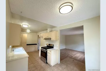  3671 Campus Dr, Oceanside, CA 92056 - Photo 6