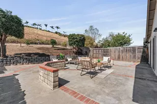 1277 Sagewood Dr, Oceanside, CA 92056 - Photo 8