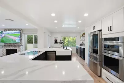  2444 Caminito Venido, San Diego, CA 92107 - Photo 6