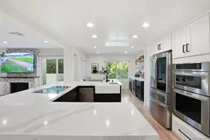 2444 Caminito Venido, San Diego, CA 92107 - Photo 6